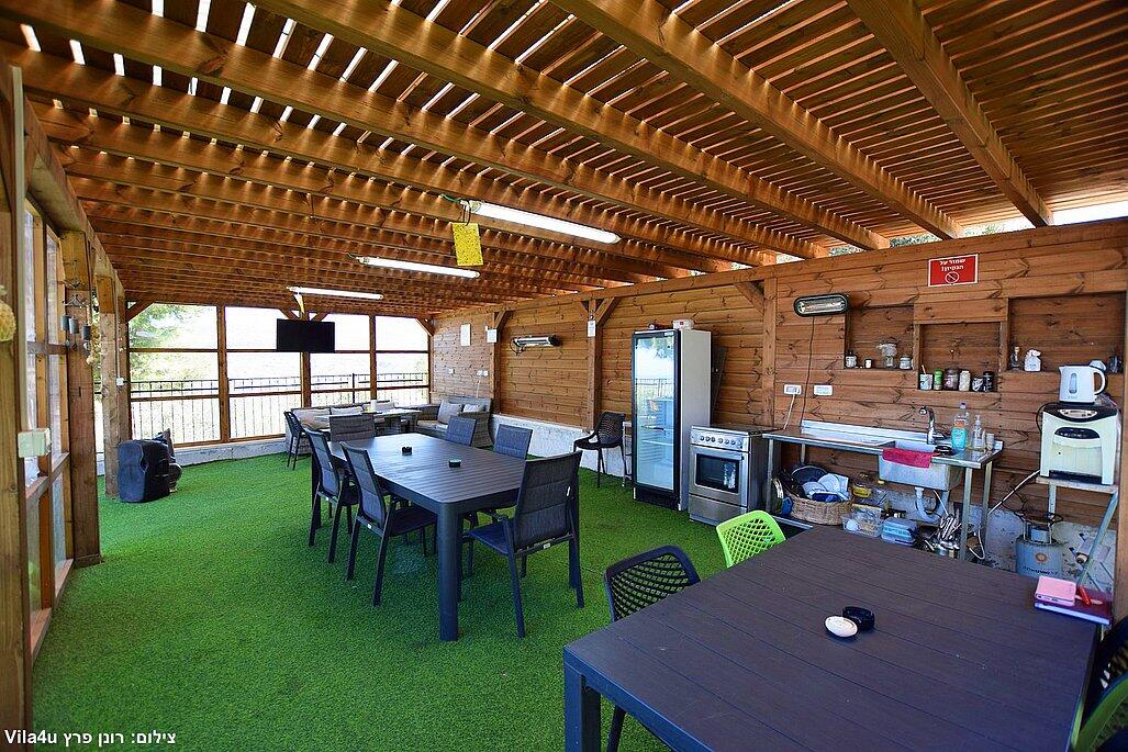 שוויץ בצפון צפון  22  נופש - וי פור ויקיישן - V for Vacation