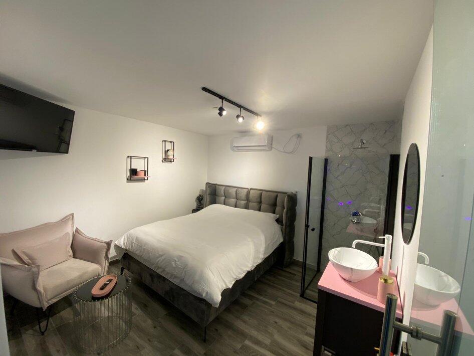 אחוזת נועם מרכז  11  נופש - וי פור ויקיישן - V for Vacation