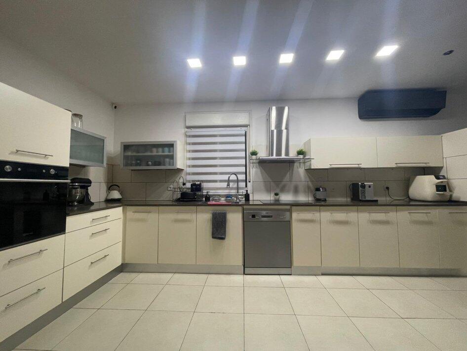 הולידיי בוטיק דרום  6  נופש - וי פור ויקיישן - V for Vacation