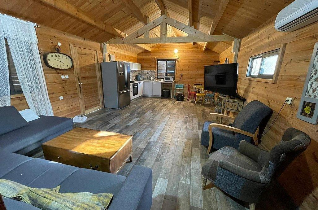 ארטמיס מרכז  19  נופש - וי פור ויקיישן - V for Vacation