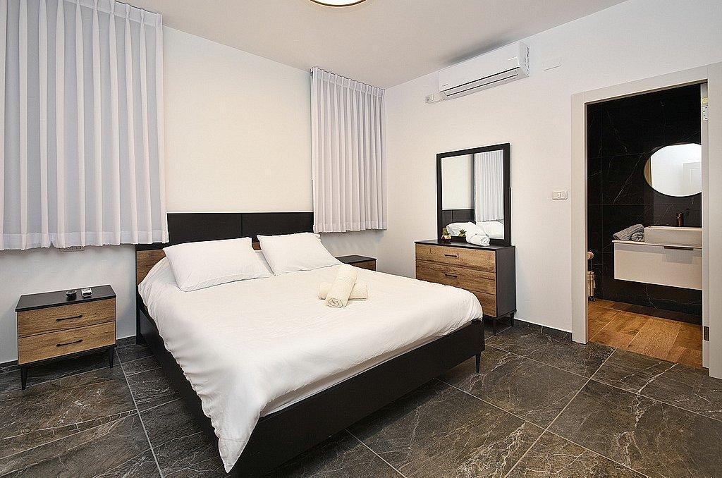 קאטליה - סוויטת יוקרה פרטית צפון  17  נופש - וי פור ויקיישן - V for Vacation