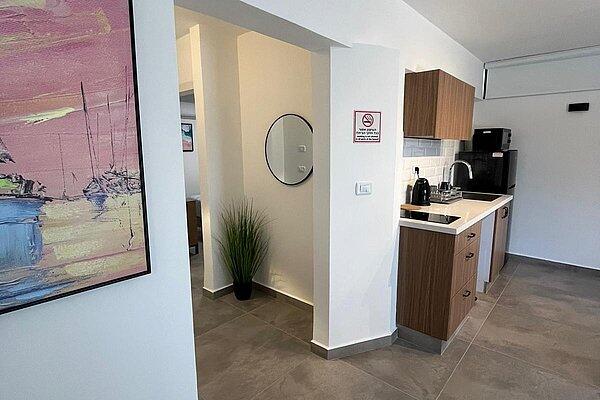 לואיס בוטיק דרום  14  נופש - וי פור ויקיישן - V for Vacation