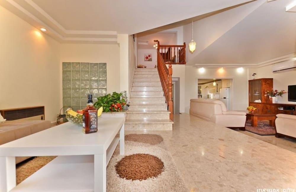 הולידיי פול צפון  5  נופש - וי פור ויקיישן - V for Vacation