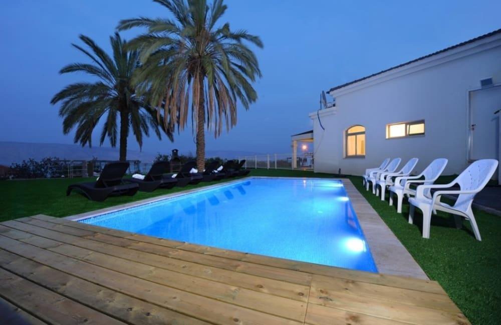 יהלי סוויטות אירוח צפון  19  נופש - וי פור ויקיישן - V for Vacation