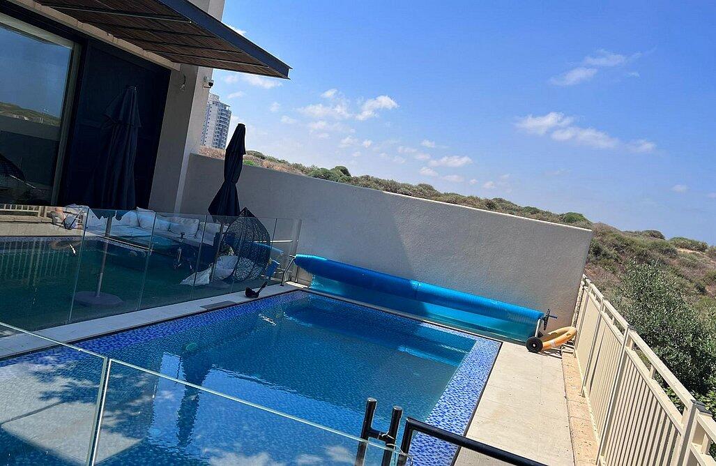 וילה צוקי ים מרכז  1  נופש - וי פור ויקיישן - V for Vacation