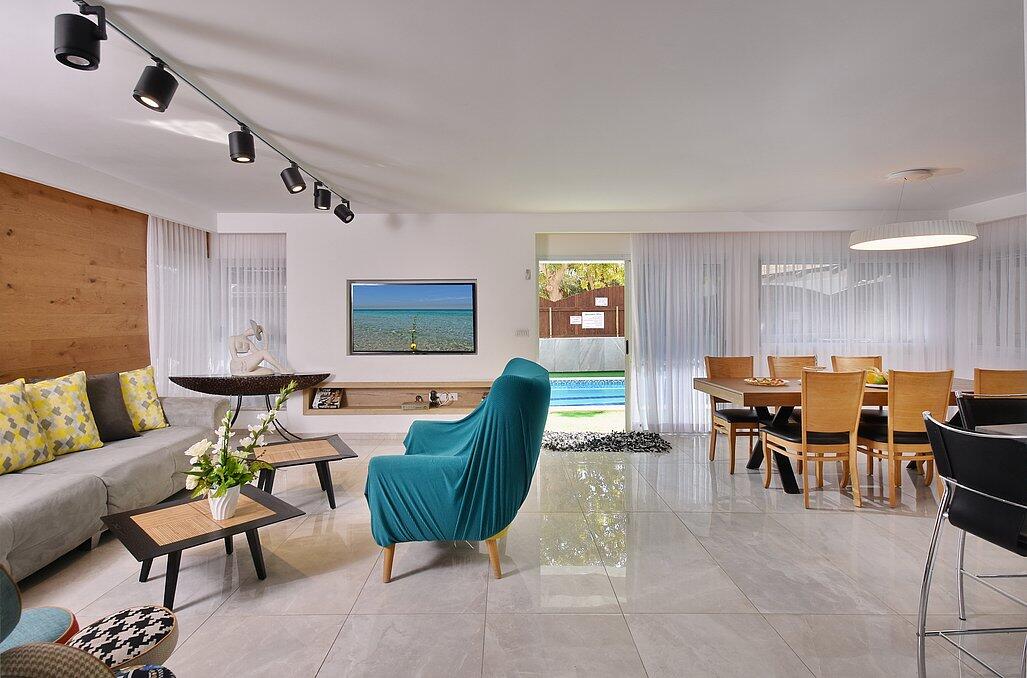 וילה דולב דרום  5  נופש - וי פור ויקיישן - V for Vacation