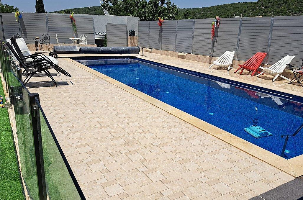 אחוזת LS בגליל צפון  15  נופש - וי פור ויקיישן - V for Vacation