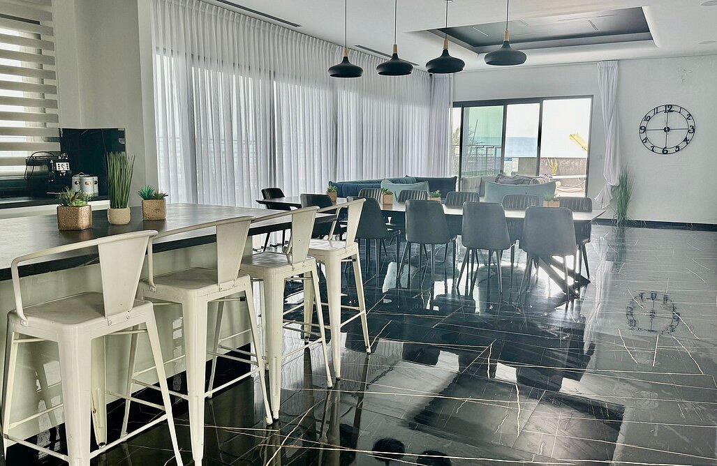 וילה בוקסטר צפון  8  נופש - וי פור ויקיישן - V for Vacation