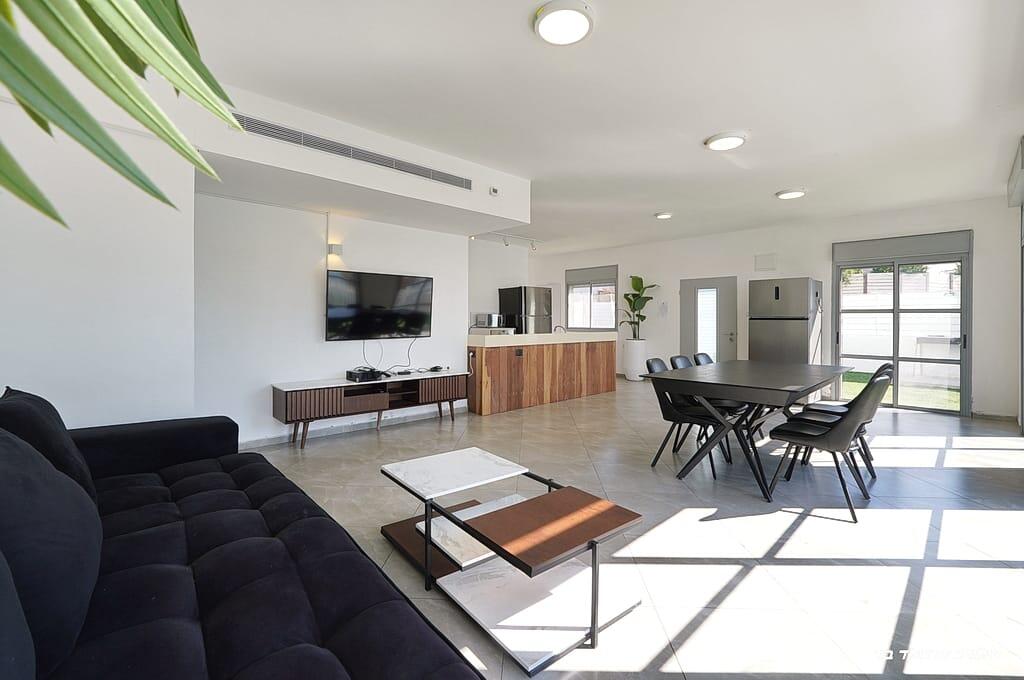 וילה דקל כחול צפון  16  נופש - וי פור ויקיישן - V for Vacation