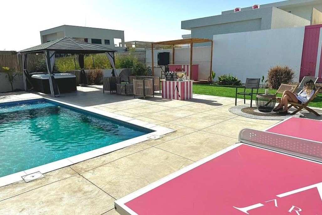 וילה אריאה בלו בוטיק צפון  14  נופש - וי פור ויקיישן - V for Vacation