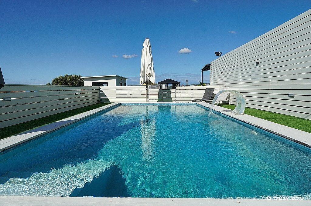 אחוזת הלל צפון  4  נופש - וי פור ויקיישן - V for Vacation