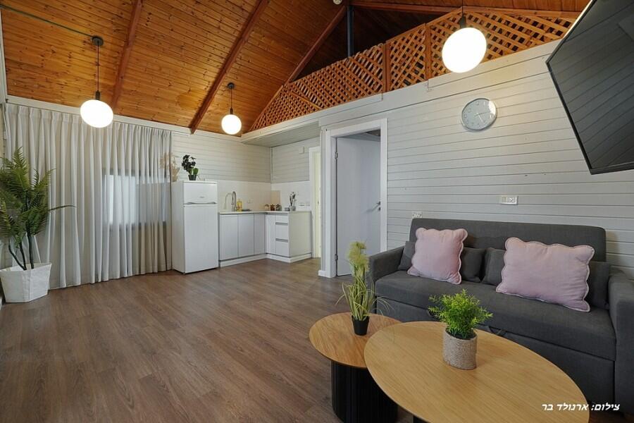 אחוזת נוף אכזיב צפון  17  נופש - וי פור ויקיישן - V for Vacation