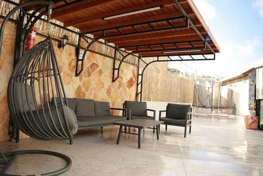 מצפה הצוקים צפון  22  נופש - וי פור ויקיישן - V for Vacation