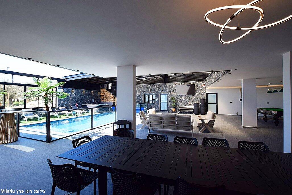 וילה איידר ויליג' צפון  13  נופש - וי פור ויקיישן - V for Vacation