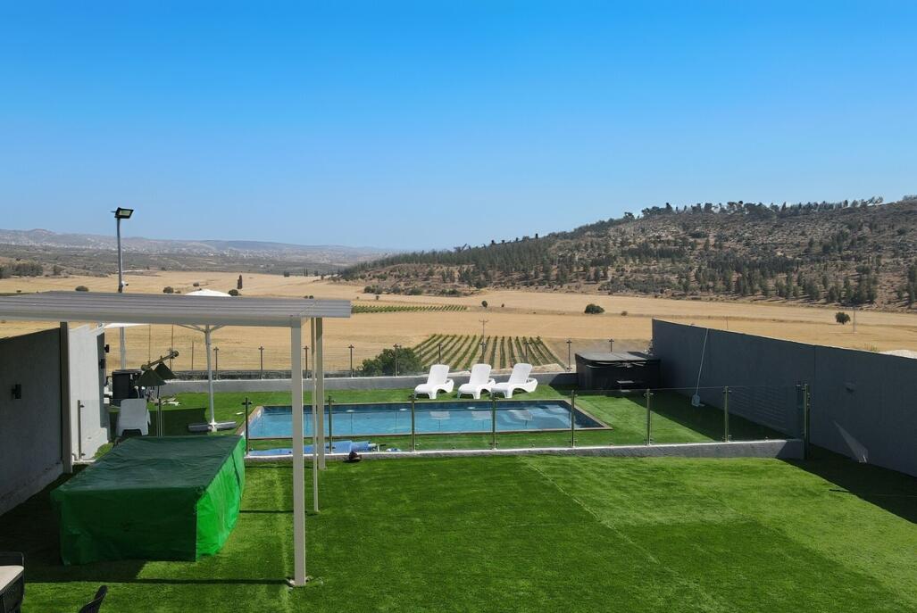 אחוזת נוף האלה מרכז  26  נופש - וי פור ויקיישן - V for Vacation