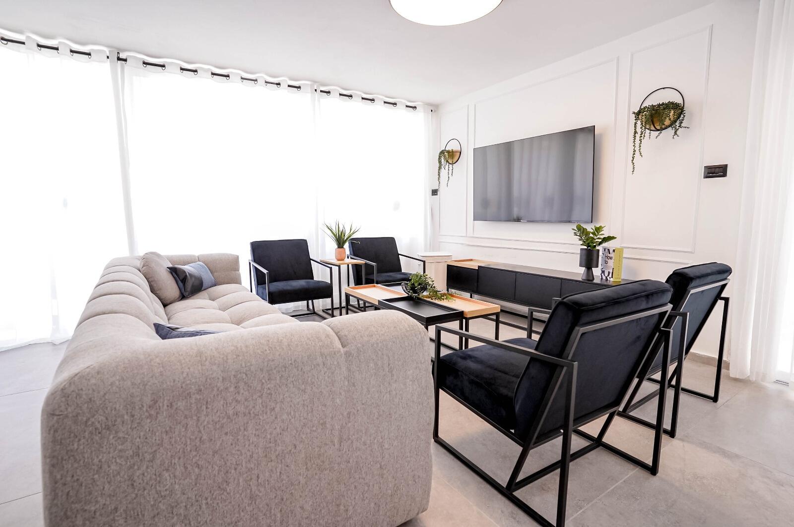 פנטהאוז ויסטה -  קומה 1 דרום  13  נופש - וי פור ויקיישן - V for Vacation