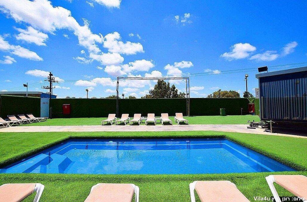 בית האצילים איוונטס מרכז  12  נופש - וי פור ויקיישן - V for Vacation