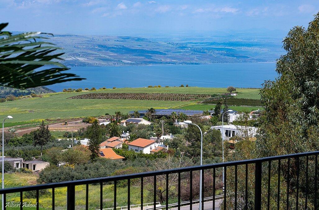 וילה קינג פאלאס טבריה צפון  3  נופש - וי פור ויקיישן - V for Vacation