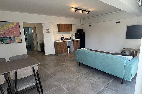 לואיס בוטיק דרום  8  נופש - וי פור ויקיישן - V for Vacation