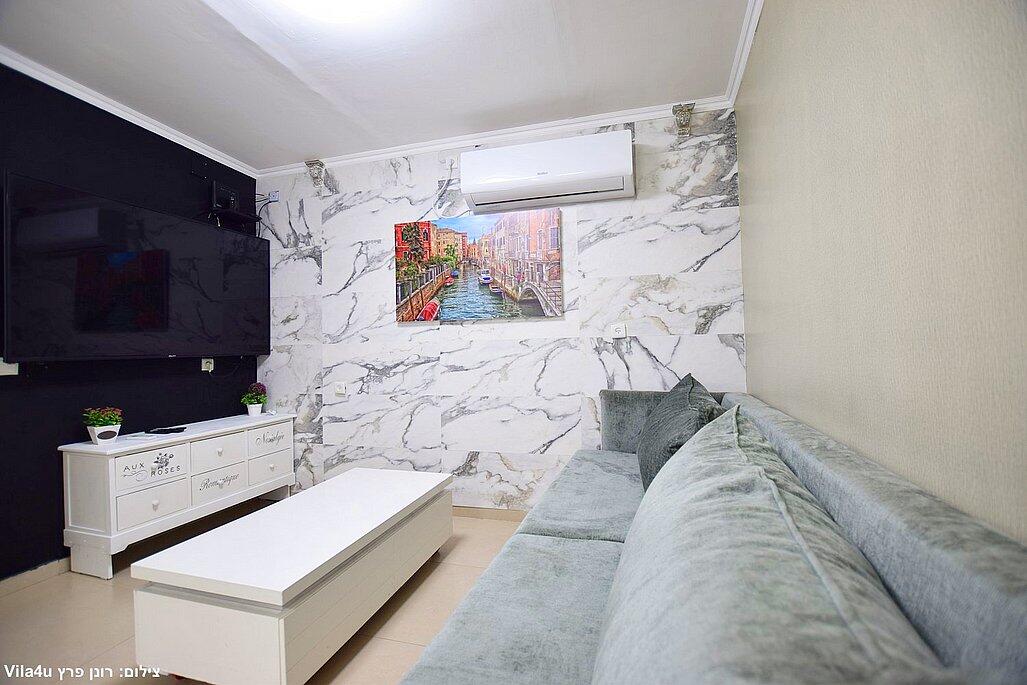 אחוזת אלונים ירכא צפון  15  נופש - וי פור ויקיישן - V for Vacation