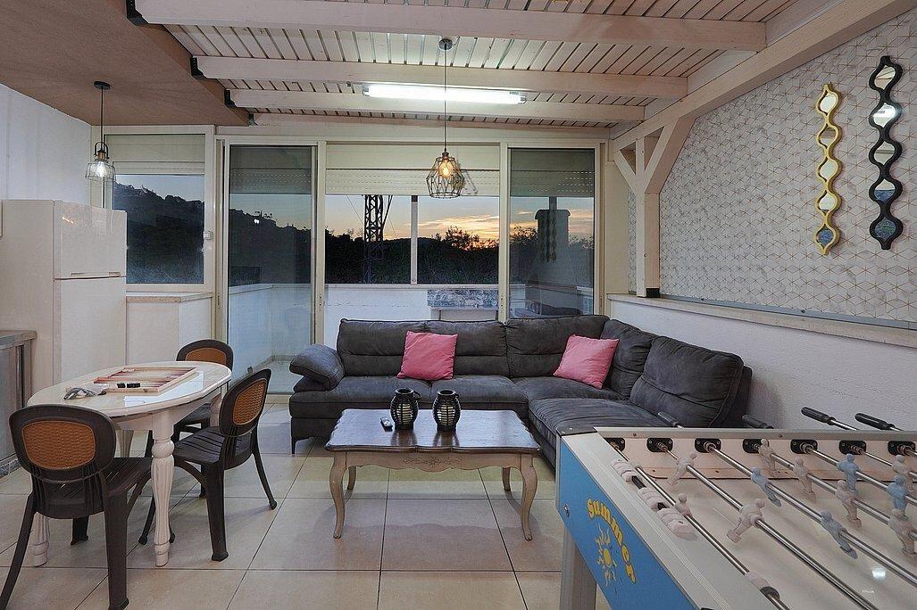 שקד באופק - וילה בוטיק צפון  21  נופש - וי פור ויקיישן - V for Vacation