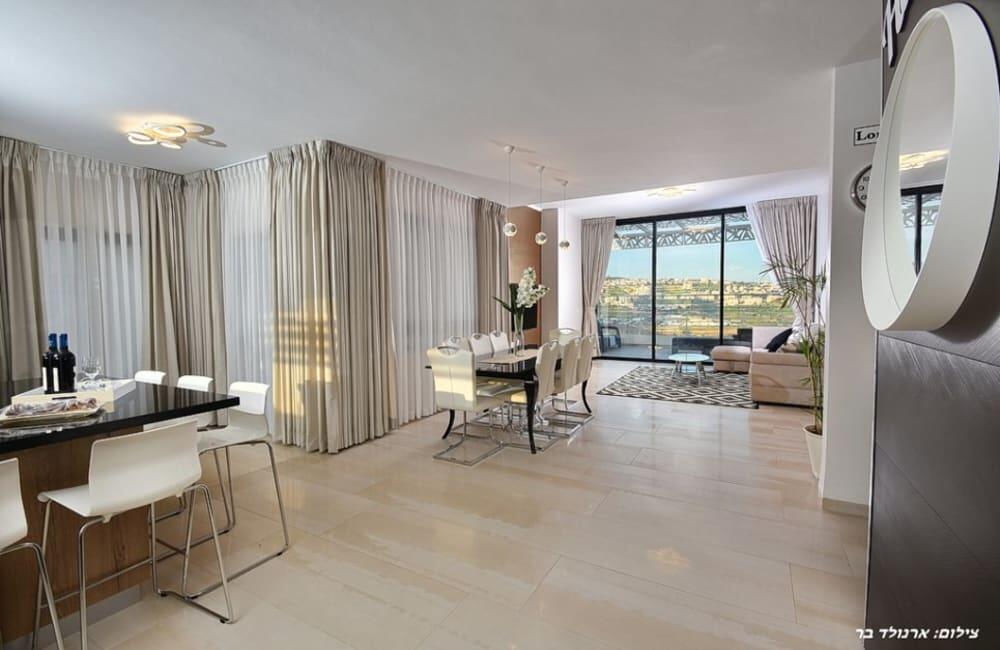 וילה סלו מול הכנרת צפון  17  נופש - וי פור ויקיישן - V for Vacation