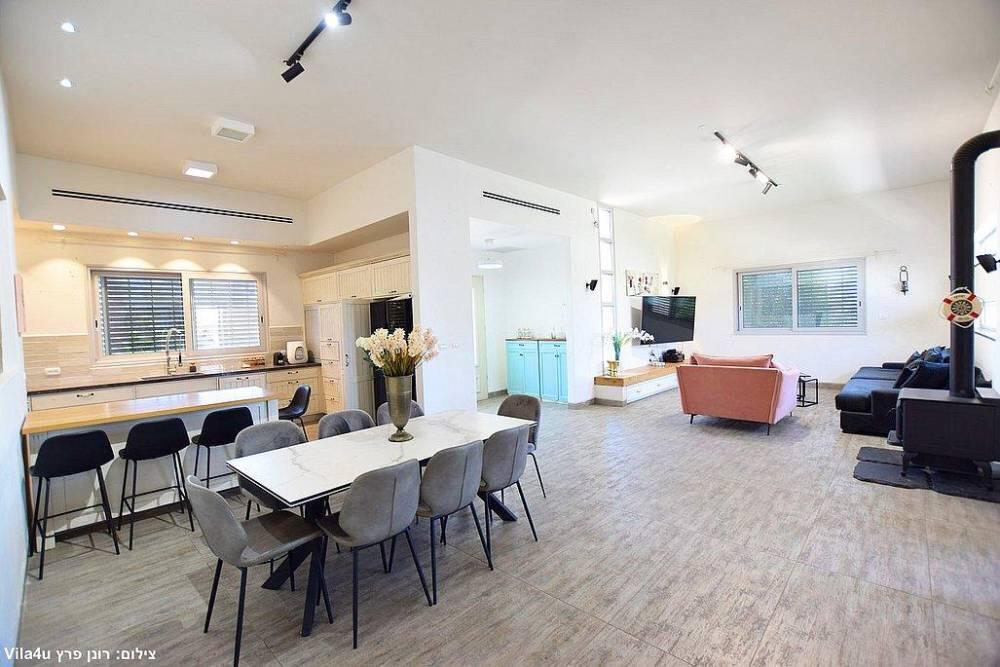 אחוזת אטואל צפון  10  נופש - וי פור ויקיישן - V for Vacation