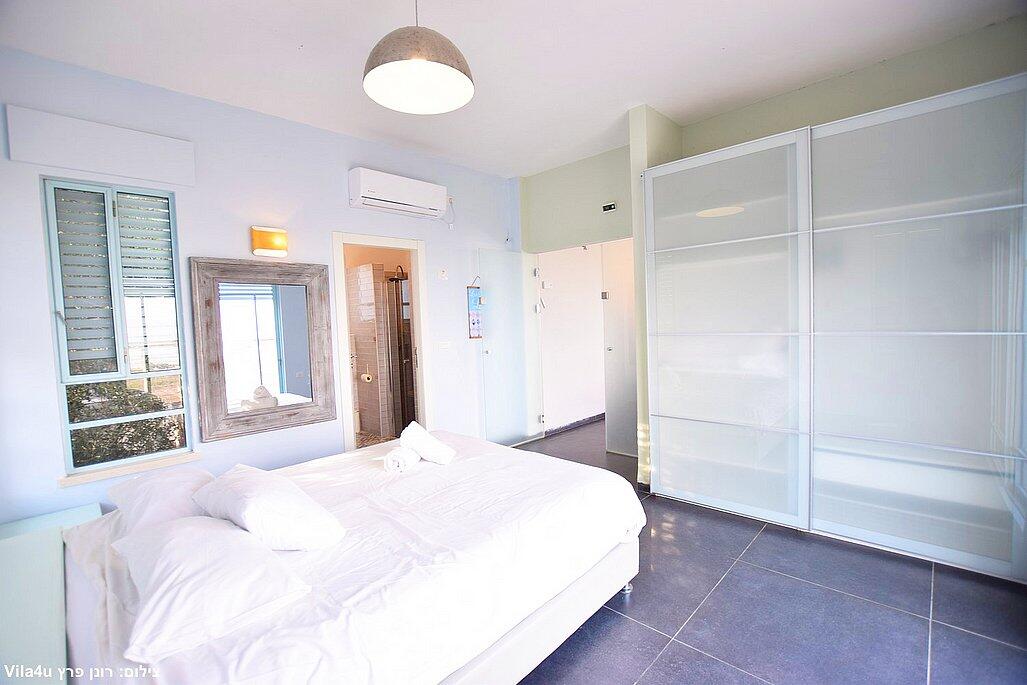 וילה בלו ביי צפון  21  נופש - וי פור ויקיישן - V for Vacation