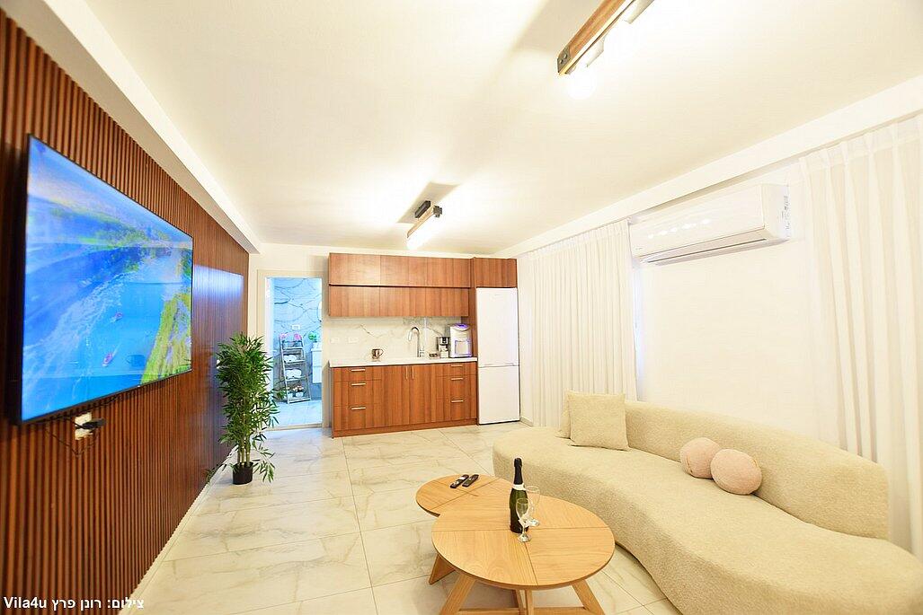 סאן סוויט צפון  26  נופש - וי פור ויקיישן - V for Vacation