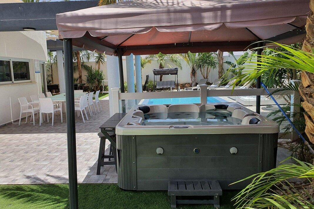 וילה תלתן דרום  5  נופש - וי פור ויקיישן - V for Vacation