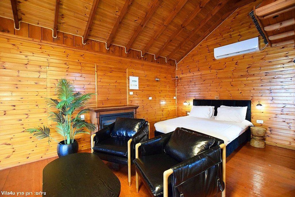 רפאל בכרם צפון  15  נופש - וי פור ויקיישן - V for Vacation