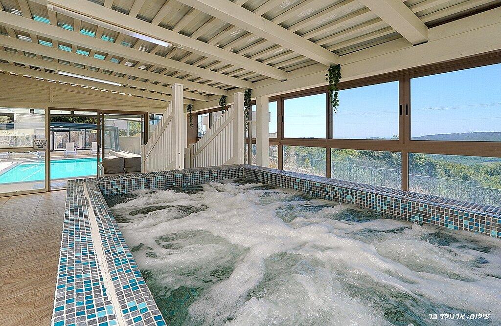 וילה ונילה צפון  2  נופש - וי פור ויקיישן - V for Vacation