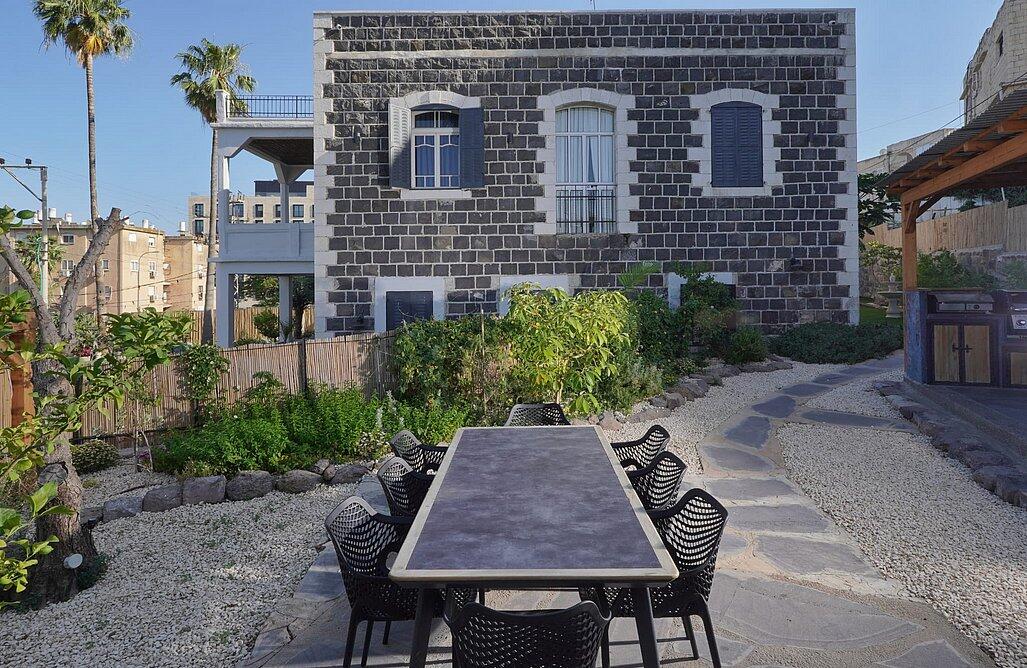 וילה אואזיס פאלאס צפון  28  נופש - וי פור ויקיישן - V for Vacation