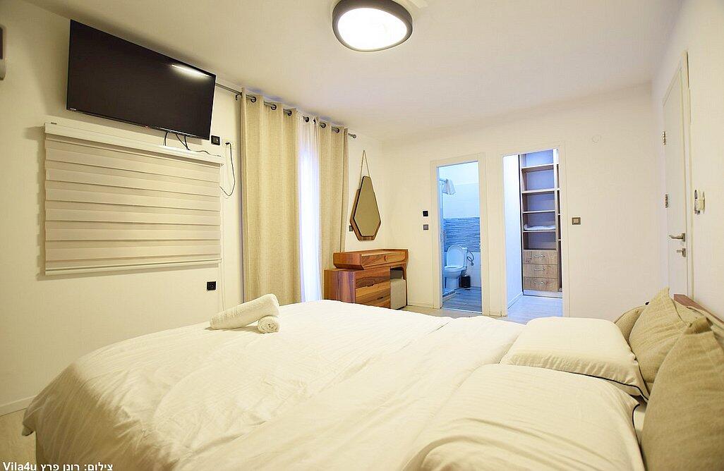 וילה בין הר לים צפון  11  נופש - וי פור ויקיישן - V for Vacation