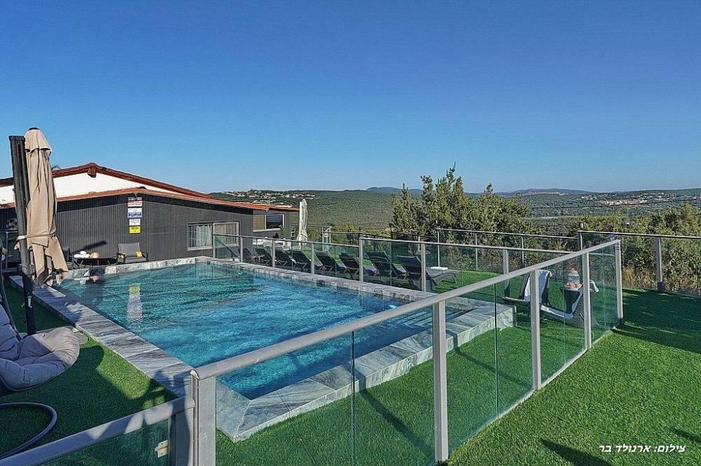 אחוזת אורפז צפון  60  נופש - וי פור ויקיישן - V for Vacation