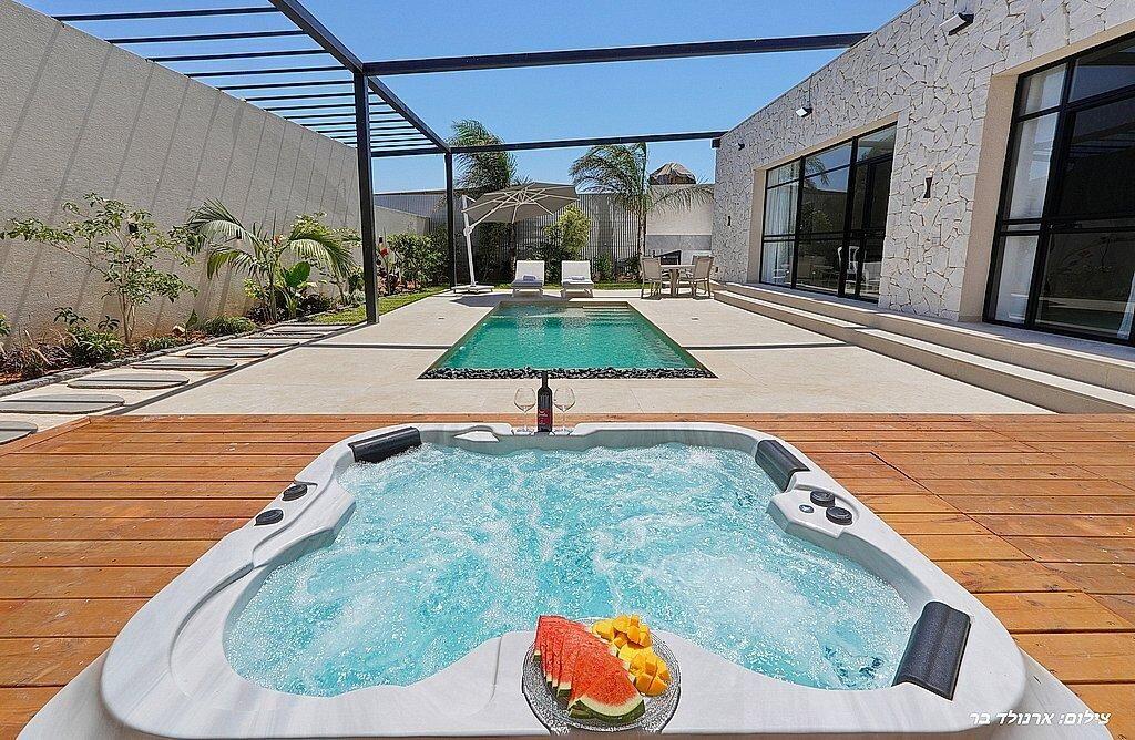 לומה סוויט צפון  2  נופש - וי פור ויקיישן - V for Vacation