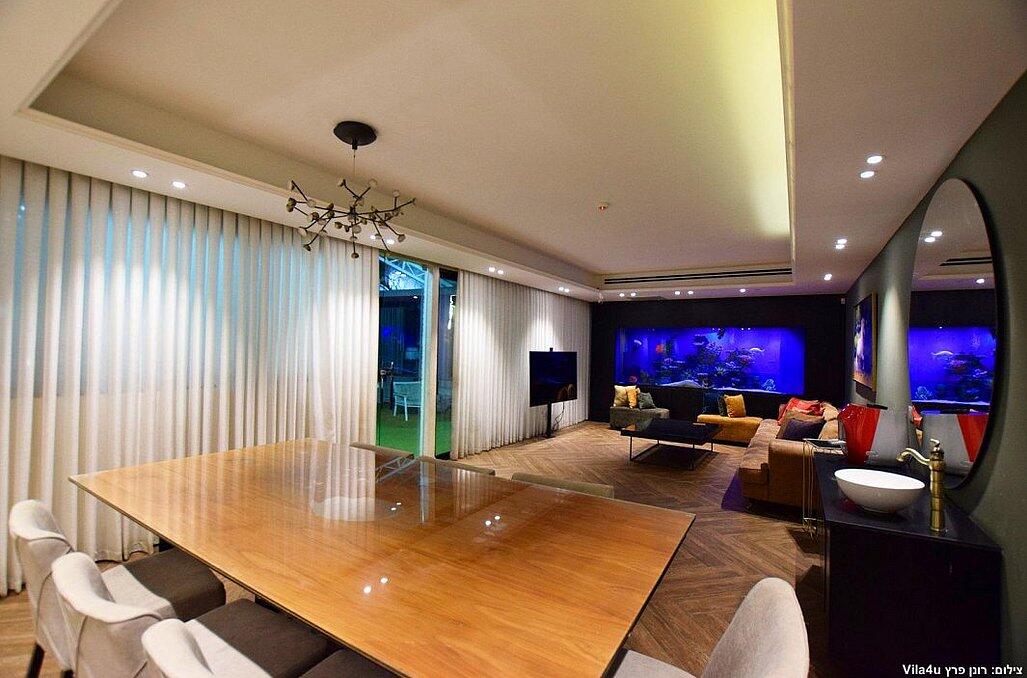 בית האצילים איוונטס מרכז  10  נופש - וי פור ויקיישן - V for Vacation