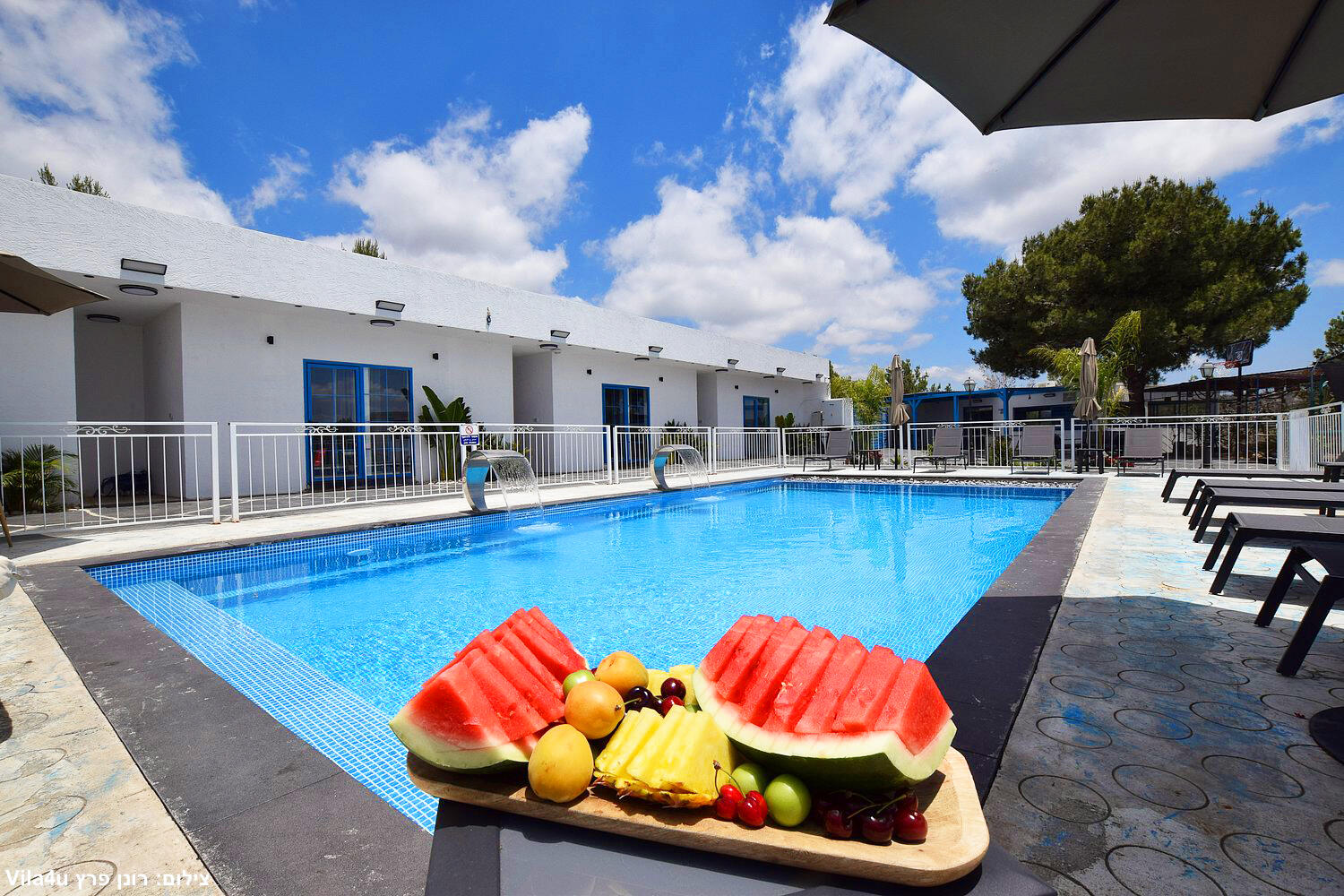 אחוזת מיקונוס ירכא צפון  31  נופש - וי פור ויקיישן - V for Vacation