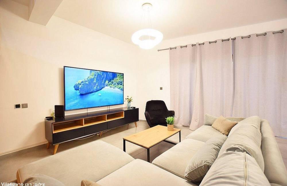 וילה בין הר לים צפון  7  נופש - וי פור ויקיישן - V for Vacation