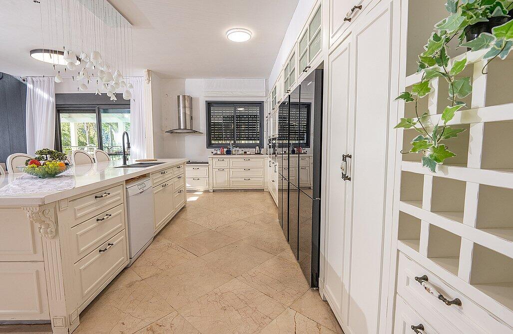 גני הצוק - וילת אירוח צפון  34  נופש - וי פור ויקיישן - V for Vacation