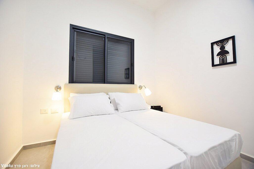 אחוזת אברהם בוטיק מרכז  27  נופש - וי פור ויקיישן - V for Vacation