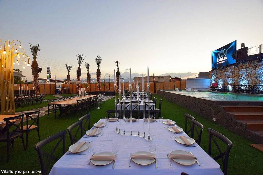 אמיליה איוונטס מרכז  16  לופט 4 יו