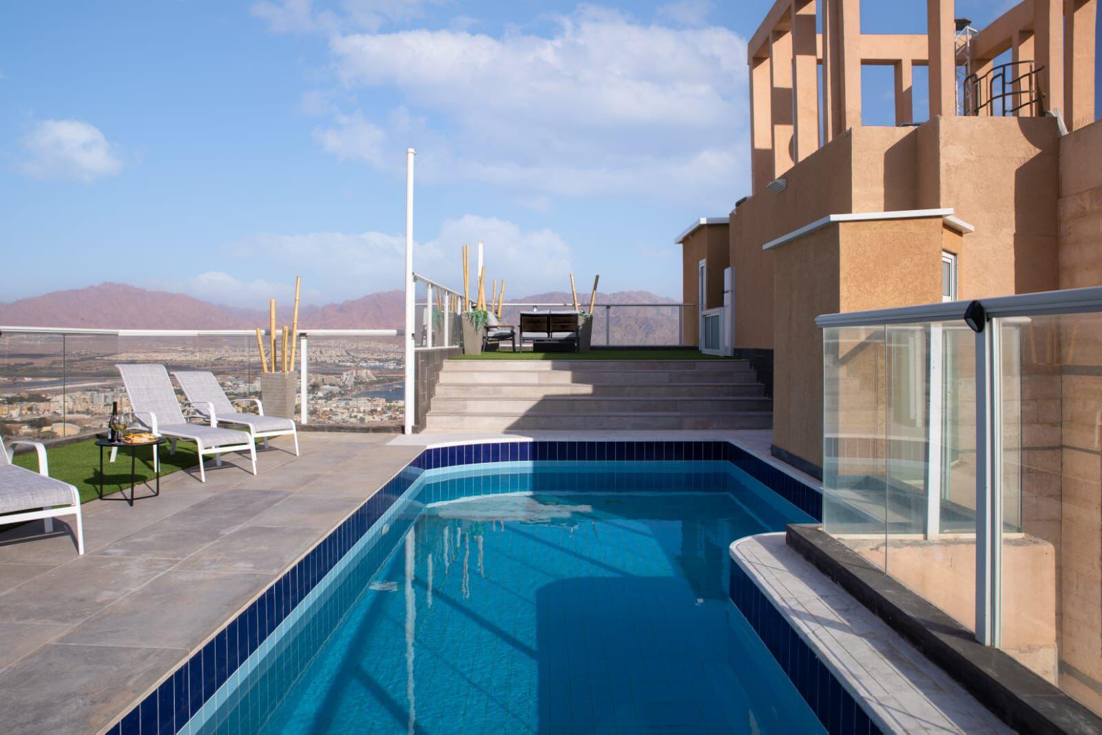 נגיעה מהשמיים דרום  2  נופש - וי פור ויקיישן - V for Vacation