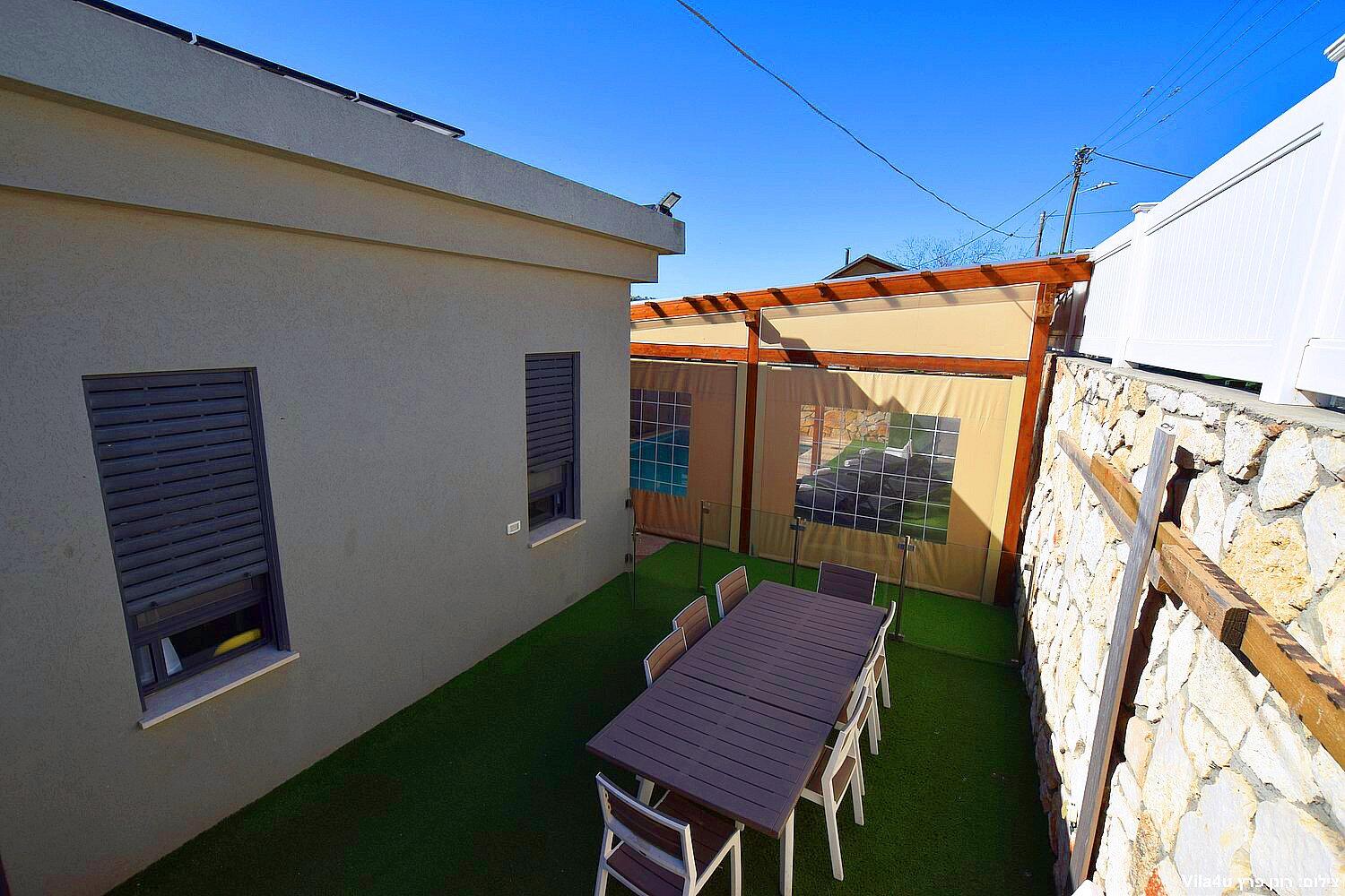 וילה גספר צפון  8  נופש - וי פור ויקיישן - V for Vacation