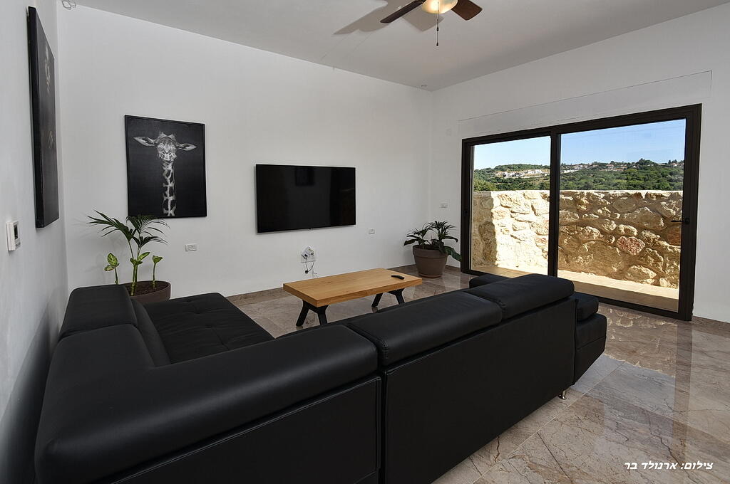 אחוזת ערמונים צפון  19  נופש - וי פור ויקיישן - V for Vacation