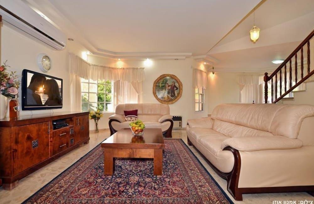 הולידיי פול צפון  7  נופש - וי פור ויקיישן - V for Vacation