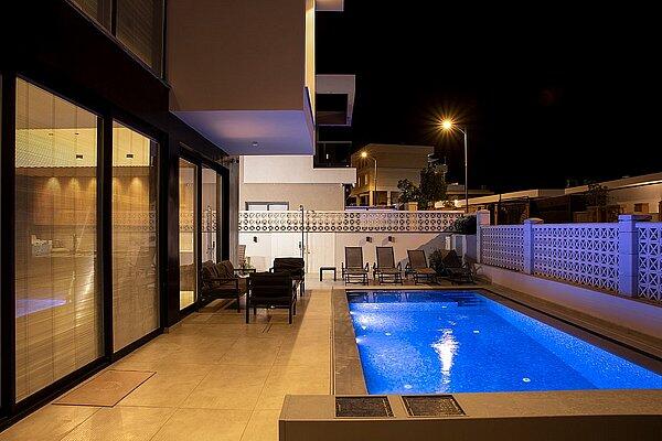 וילה אסטוריה - Villa Astroya דרום  16  נופש - וי פור ויקיישן - V for Vacation