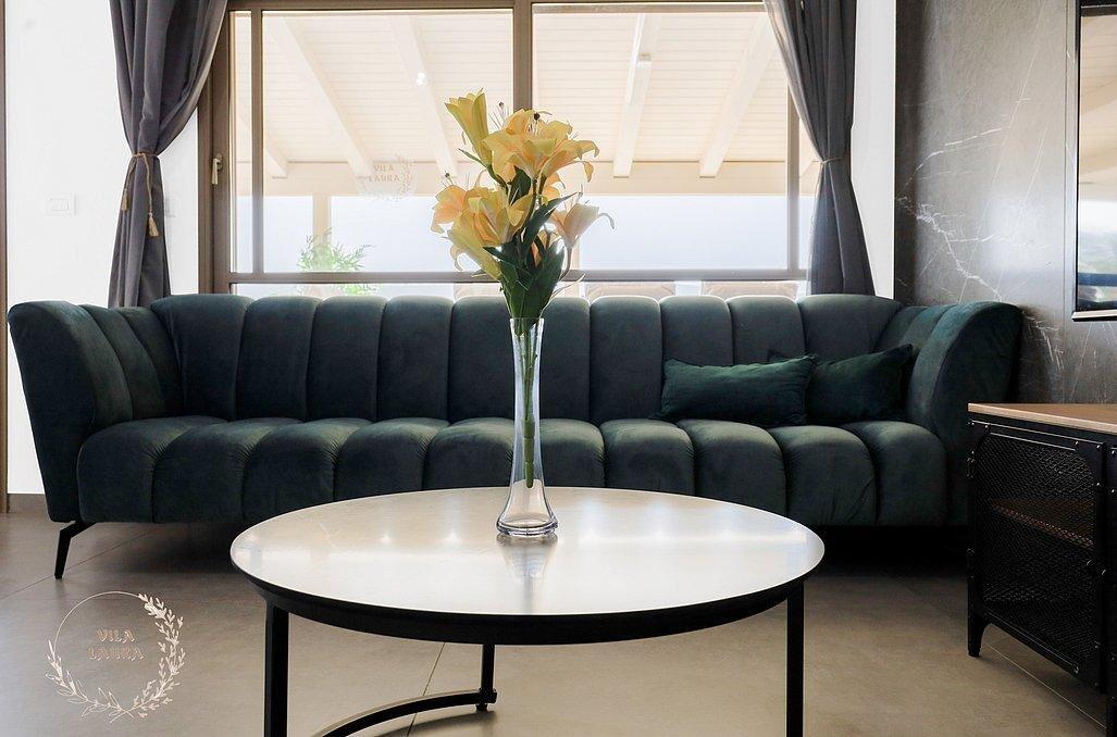 וילה לאורה צפון  11  נופש - וי פור ויקיישן - V for Vacation