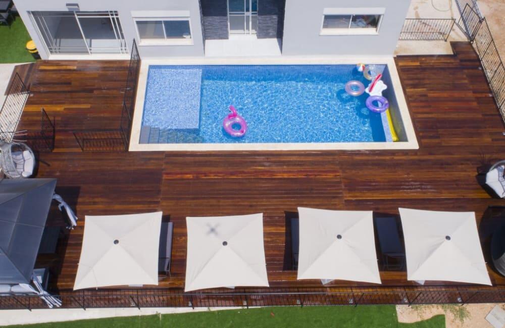 אחוזת סאנשיין צפון  14  נופש - וי פור ויקיישן - V for Vacation