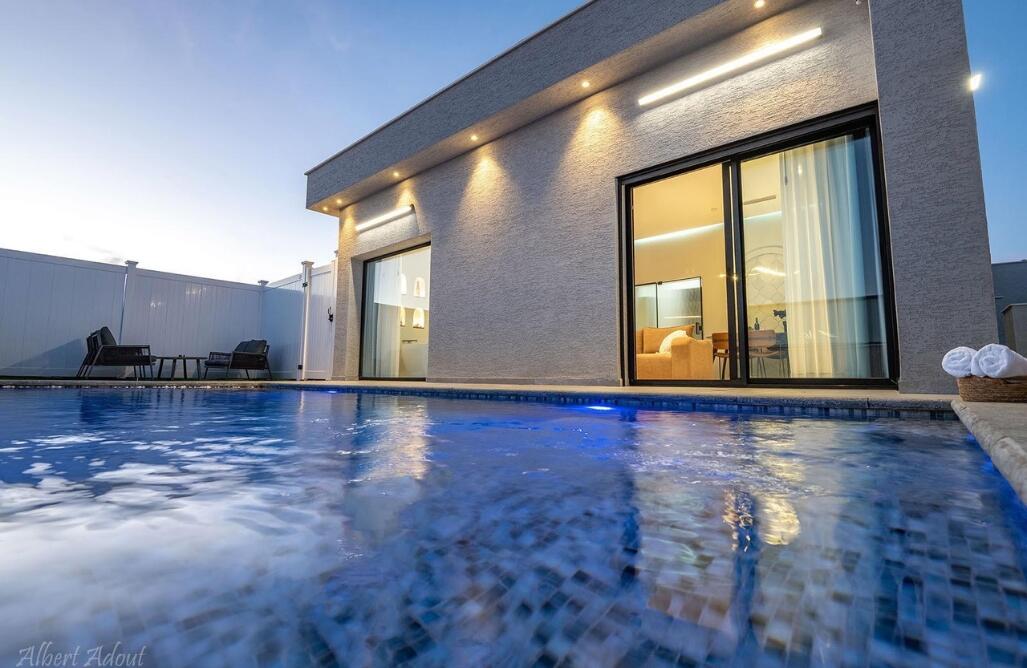 ארקו סוויט צפון  31  נופש - וי פור ויקיישן - V for Vacation